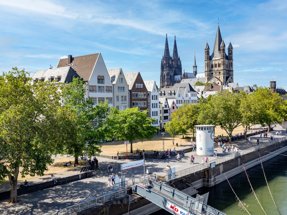 Travel Guide to Cologne